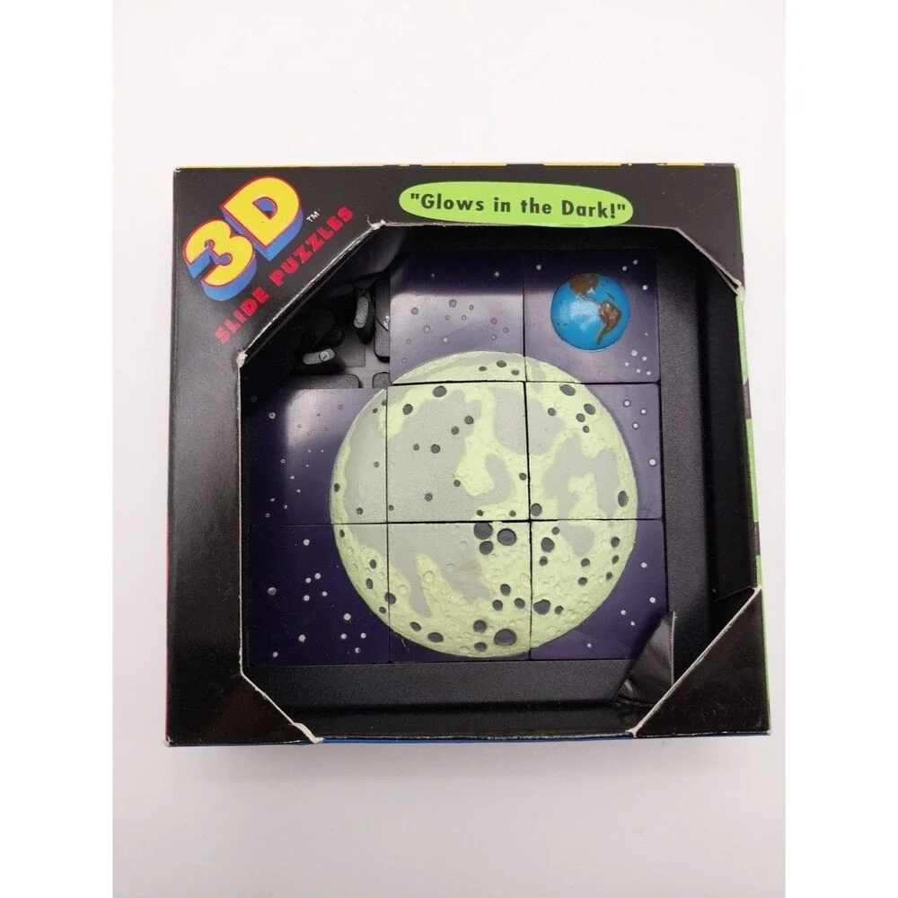 VTG 1996 DaMert Moon 3D Slide Puzzle Celestial Glow In Dark Travel Toy Rare